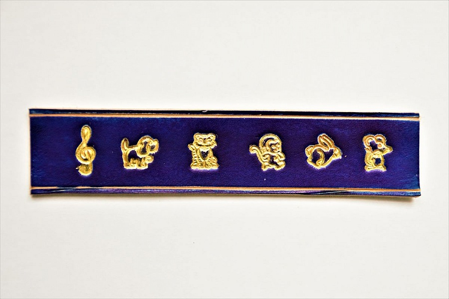 Rond de serviette personnalis&eacute; avec gravure dor&eacute;e